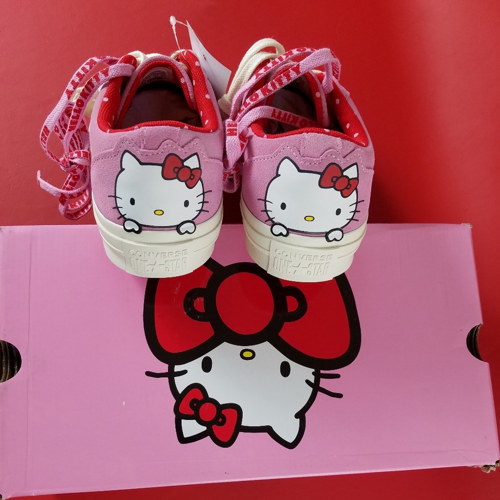 CONVERSE x HELLO KITTY Shoes 162939C Various Sizes - Picture 6 of 7